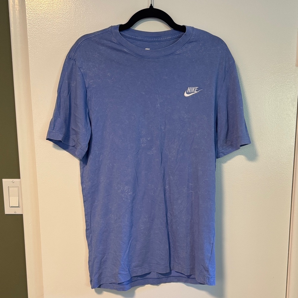 Nike Men's Short Sleeve Tee in Light Blue